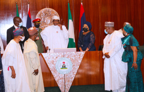 PRESIDENT BUHARI INAUGURATES NEW NNPC BOARD AND MANAGEMENT. JAN 7TH 2022