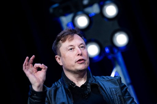 Elon Musk calls for pause in AI development
